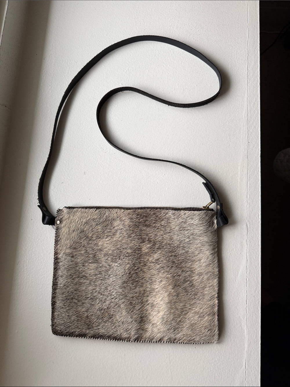 Handcrafted Minimalist silhouette evening bag • 100% Cowhide leather